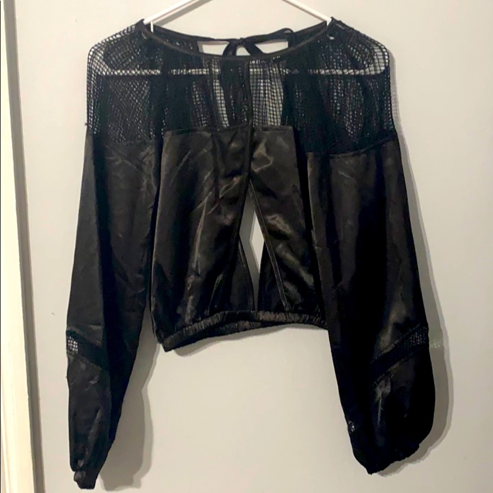 Satin long sleeve with mesh, tie back